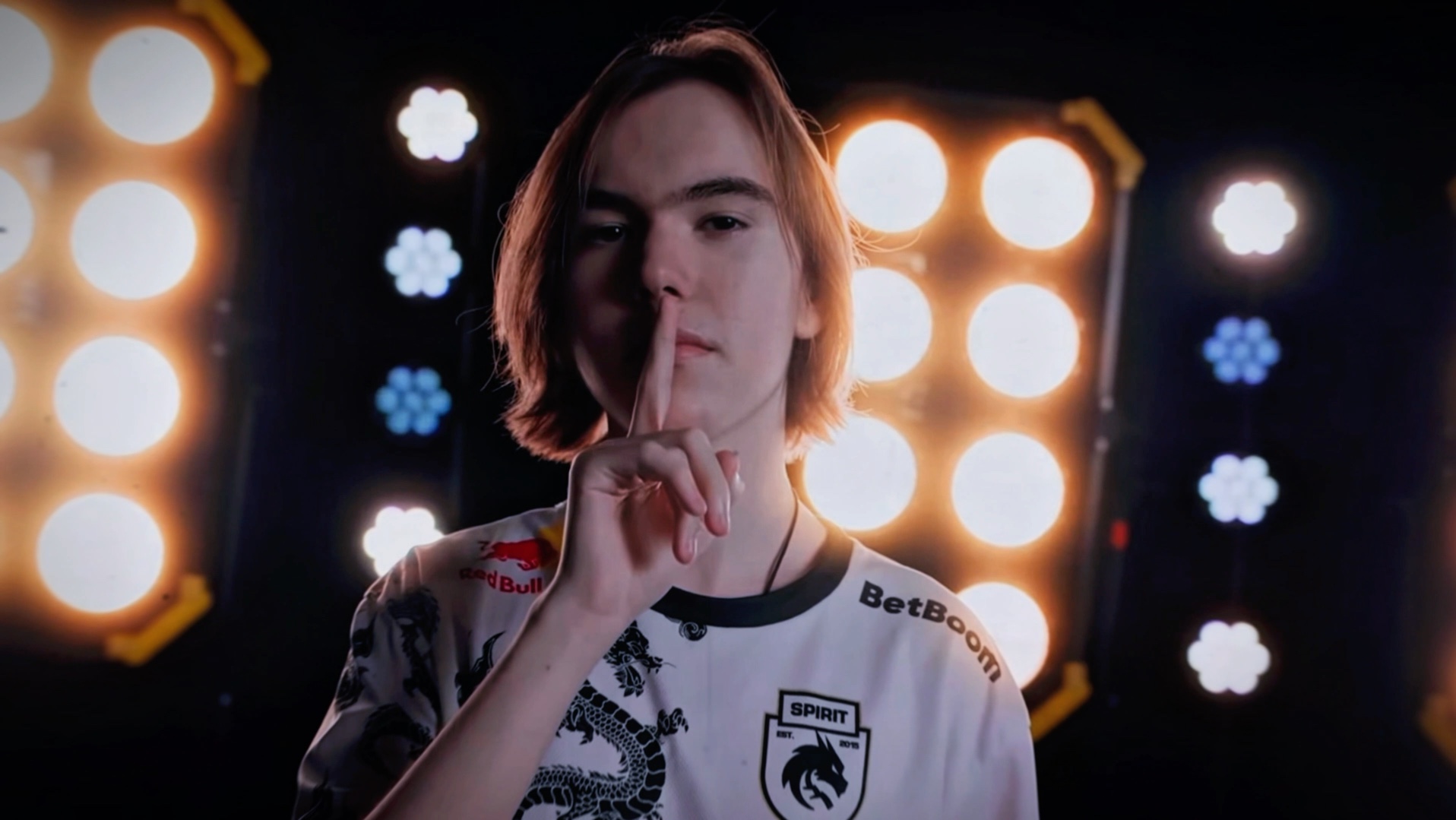 LEC VIT下路选手Carzzy下赛季或将回老东家MAD