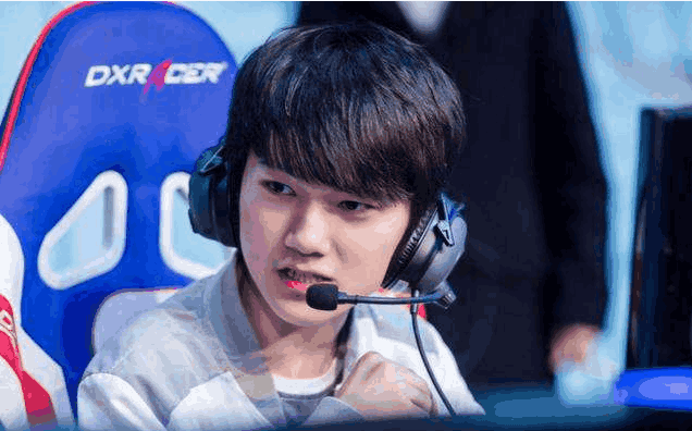 s1mple迎来27岁生日！