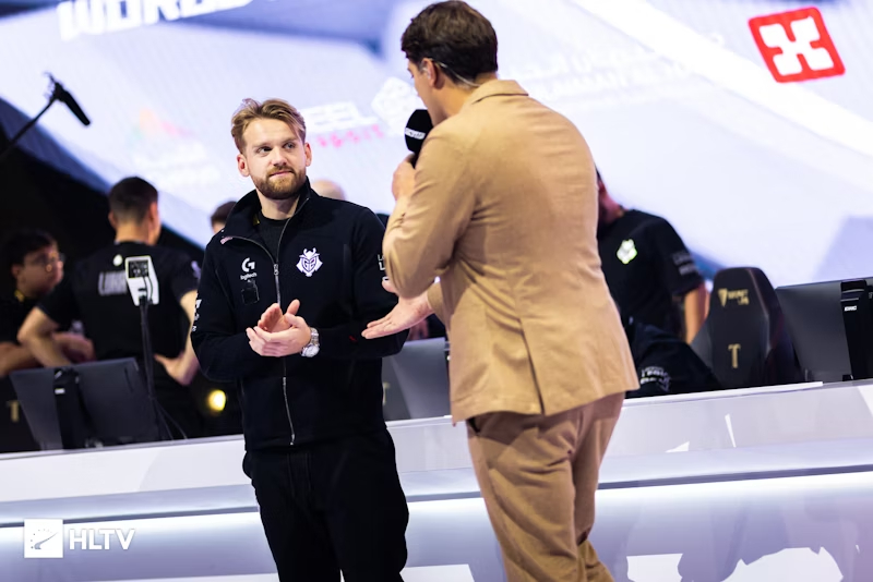 PGL Astana 2025 第二天：精彩比赛、击杀、评论、表情包和网红反应